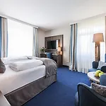 Sylter Domizil Hotel 4*
