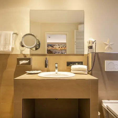 Sylter Domizil Hotell 4*