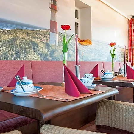 فندق Sylter Domizil 4*